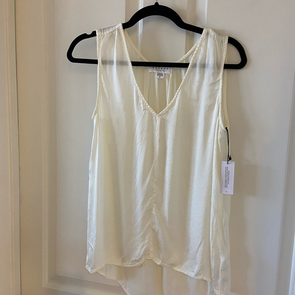 Velvet by Graham and Spencer Women’s Ivory Tank Top Size XS Ivory Cream NWT - Picture 2 of 5